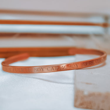 Esclava Manifiesta "Soy fuerte, soy capaz, soy perseverante" Oro Rosa - 4mm