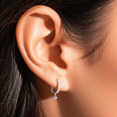 Argollas Moissanita Punto de Luz Silver - Atesorame