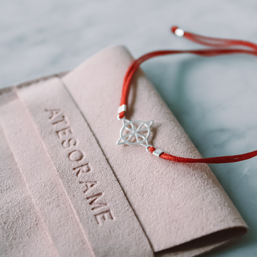 Pulsera Nudo De Bruja Hilo Rojo