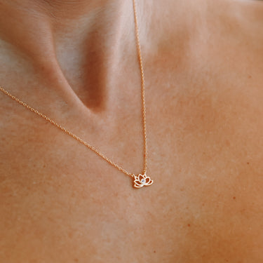 Collar Flor De Loto Gold