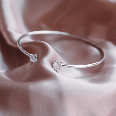 Esclava Moissanita Punto De Luz Silver - Atesorame