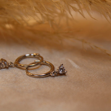 Argollas Punto De Luz Silver - Atesorame