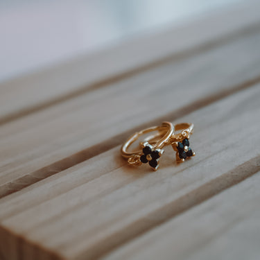 Argollas Flower Gold Black - Atesorame