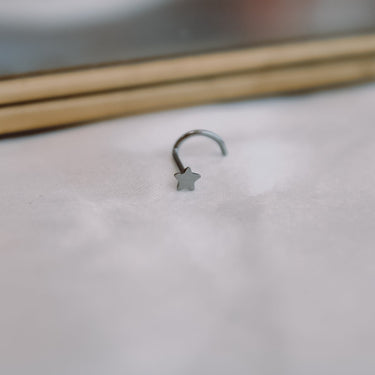 Piercing Nariz Titanio Star Silver - Atesorame