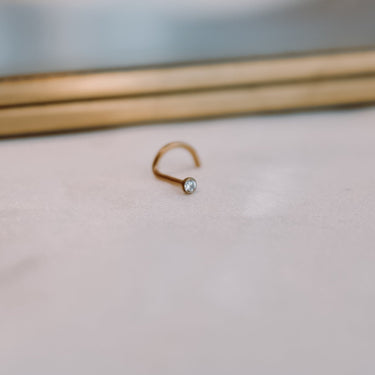 Piercing Nariz Titanio Shine Gold - Atesorame