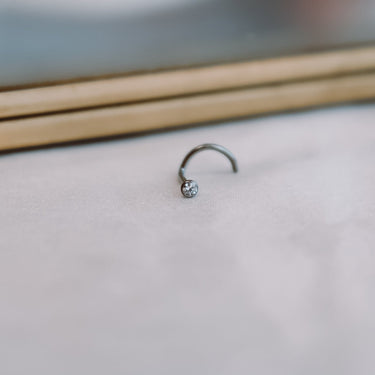Piercing Nariz Titanio Shine Silver - Atesorame