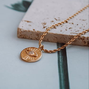 Collar Medalla Ojo Protector Gold - Atesorame