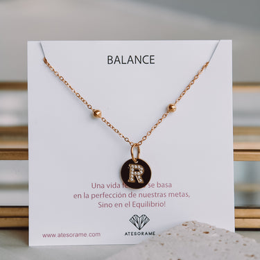 Collar Medalla Inicial Cadena Dots - Atesorame