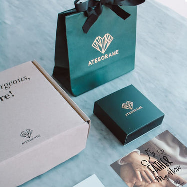 Packaging + All you need is love - Atesorame
